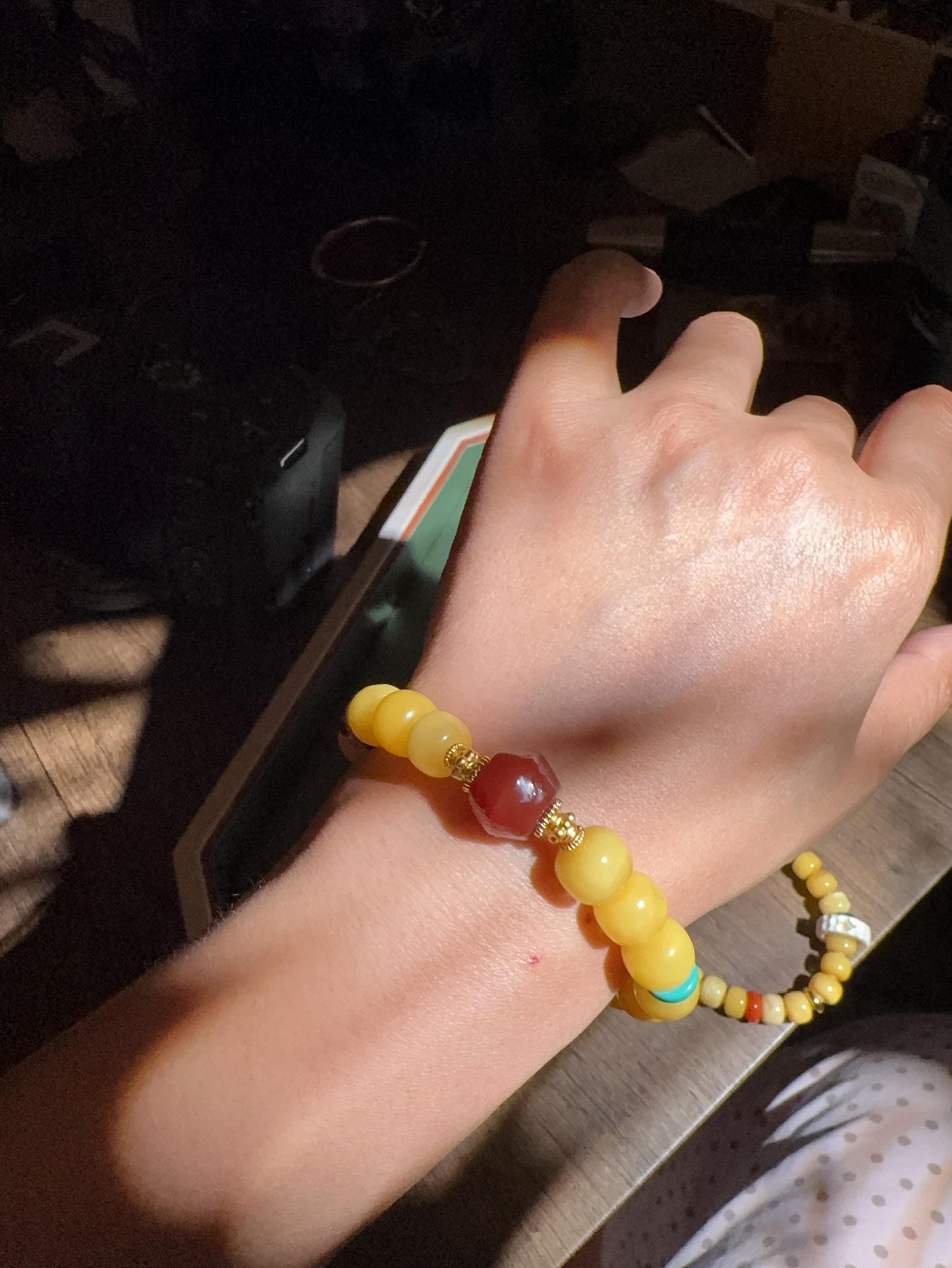 Butter Baltic Amber Straight Cut bracelet 8mm