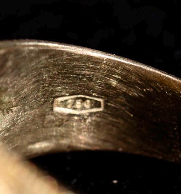 vintage 18k gold diamond ring