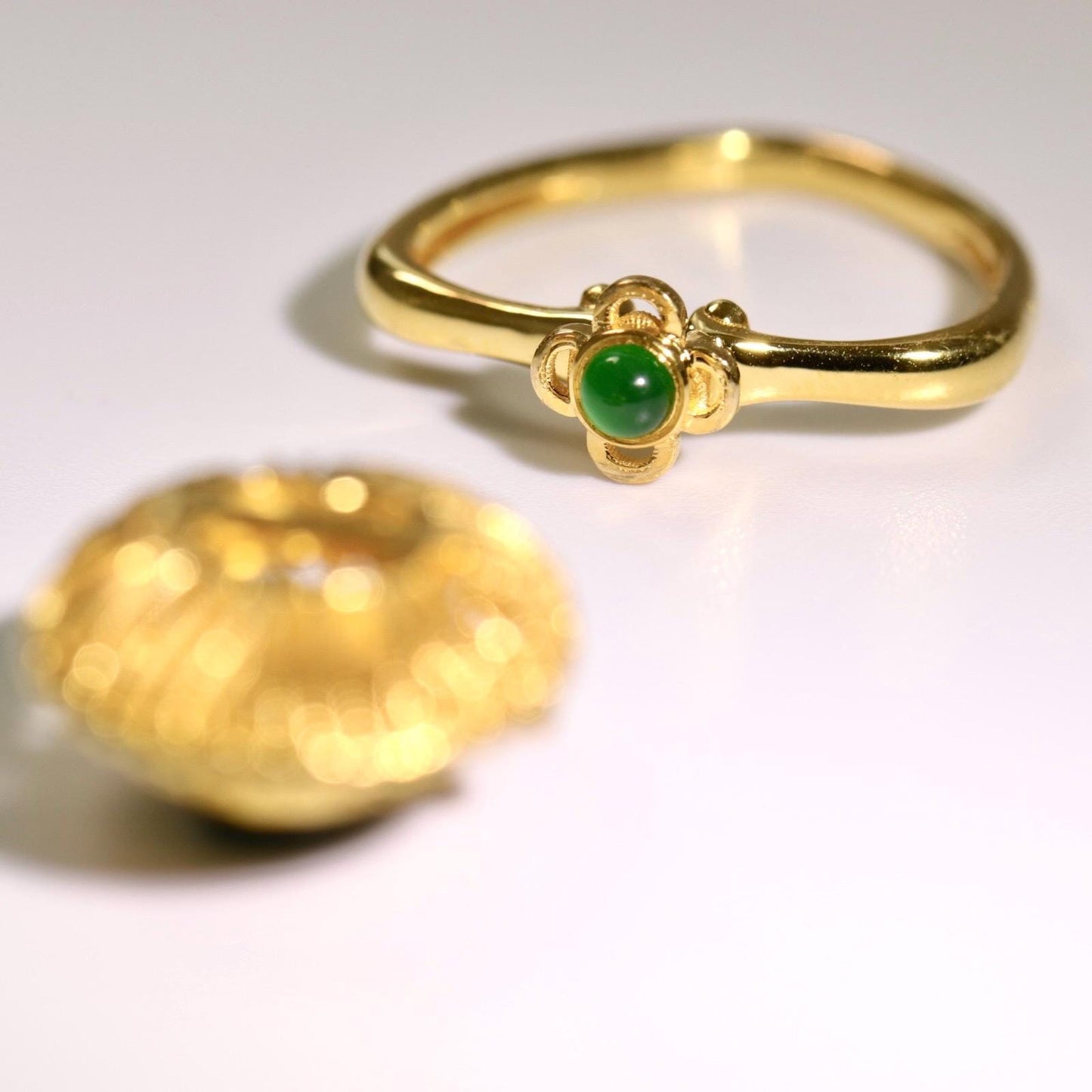 18K gold ring and pendant with lush green jadeite jade gemstone incense holder