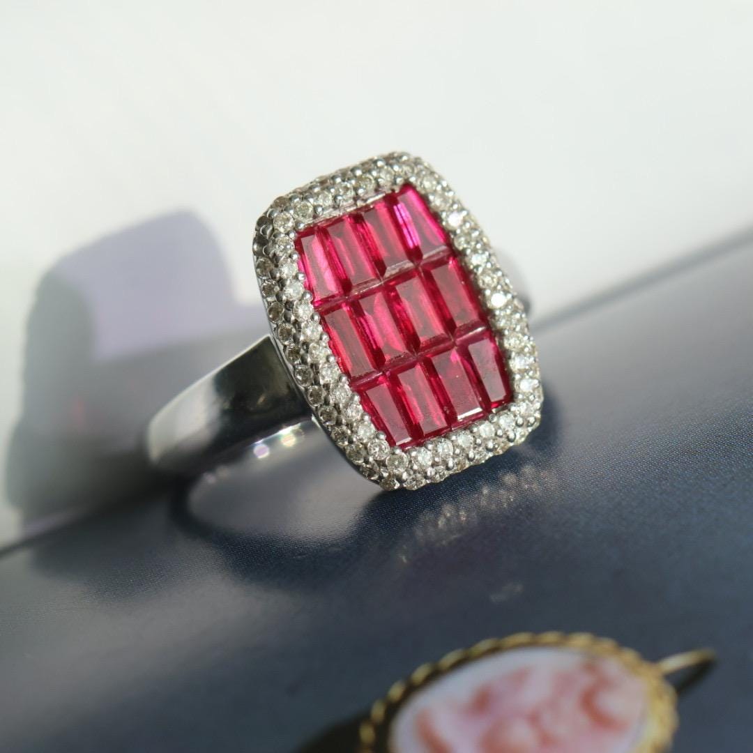 Vintage mystery set ruby and diamond ring US size 6.5
