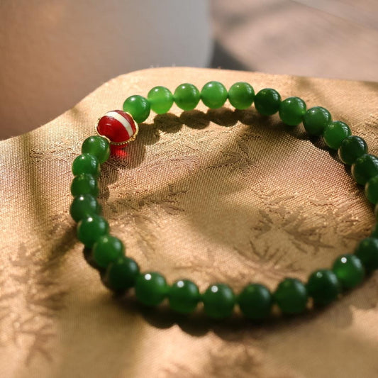 6mm lush green nephrite Jade and old agate with 18k gold bracelet 阳绿碧玉和老玛瑙手串