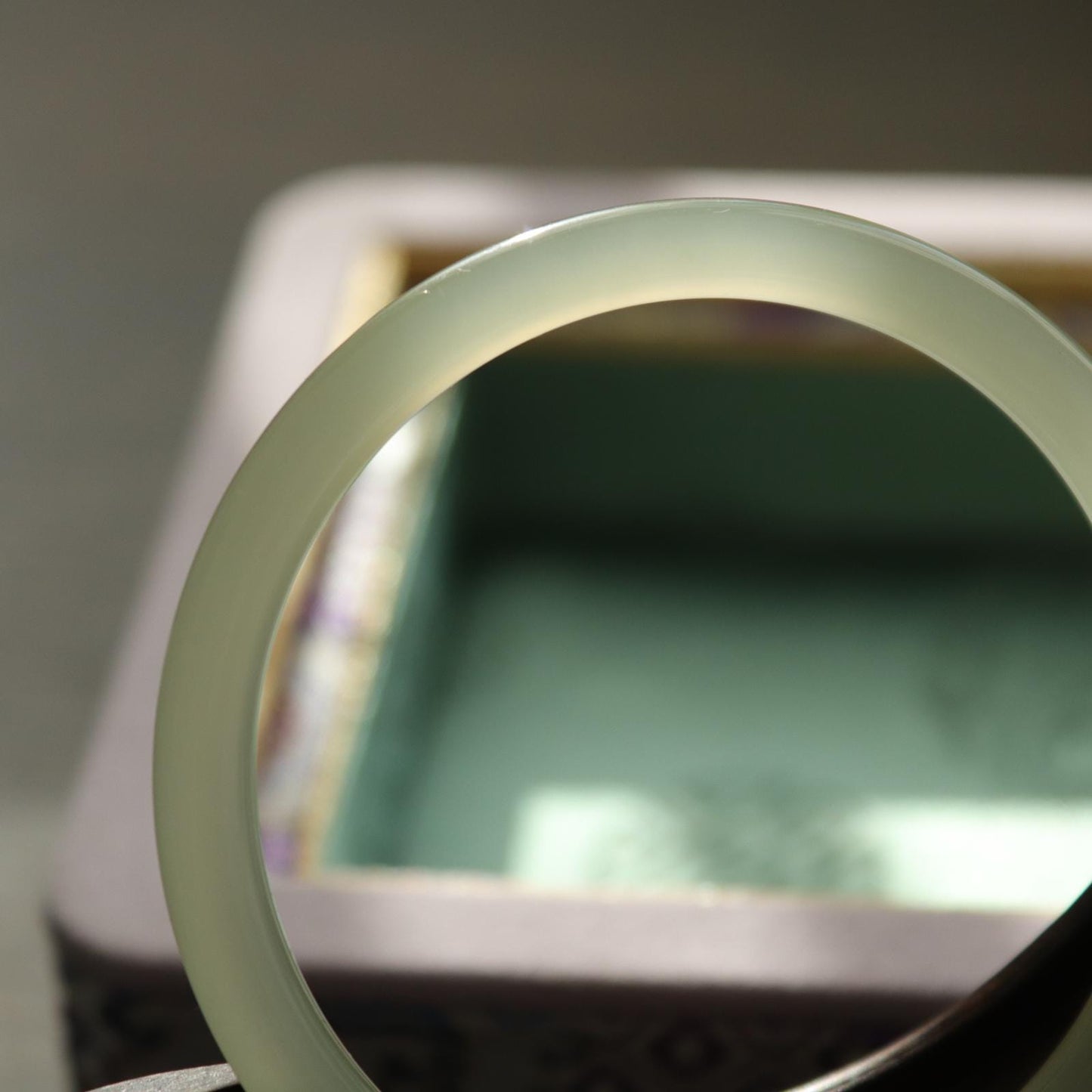 Nephrite Bangle: Light Green 56.7mm