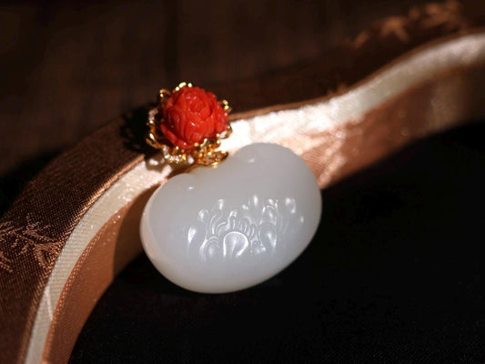Certified Mutton fat white nephrite coral solid 18K gold peony lock pendant 羊脂白珊瑚牡丹花锁吊坠
