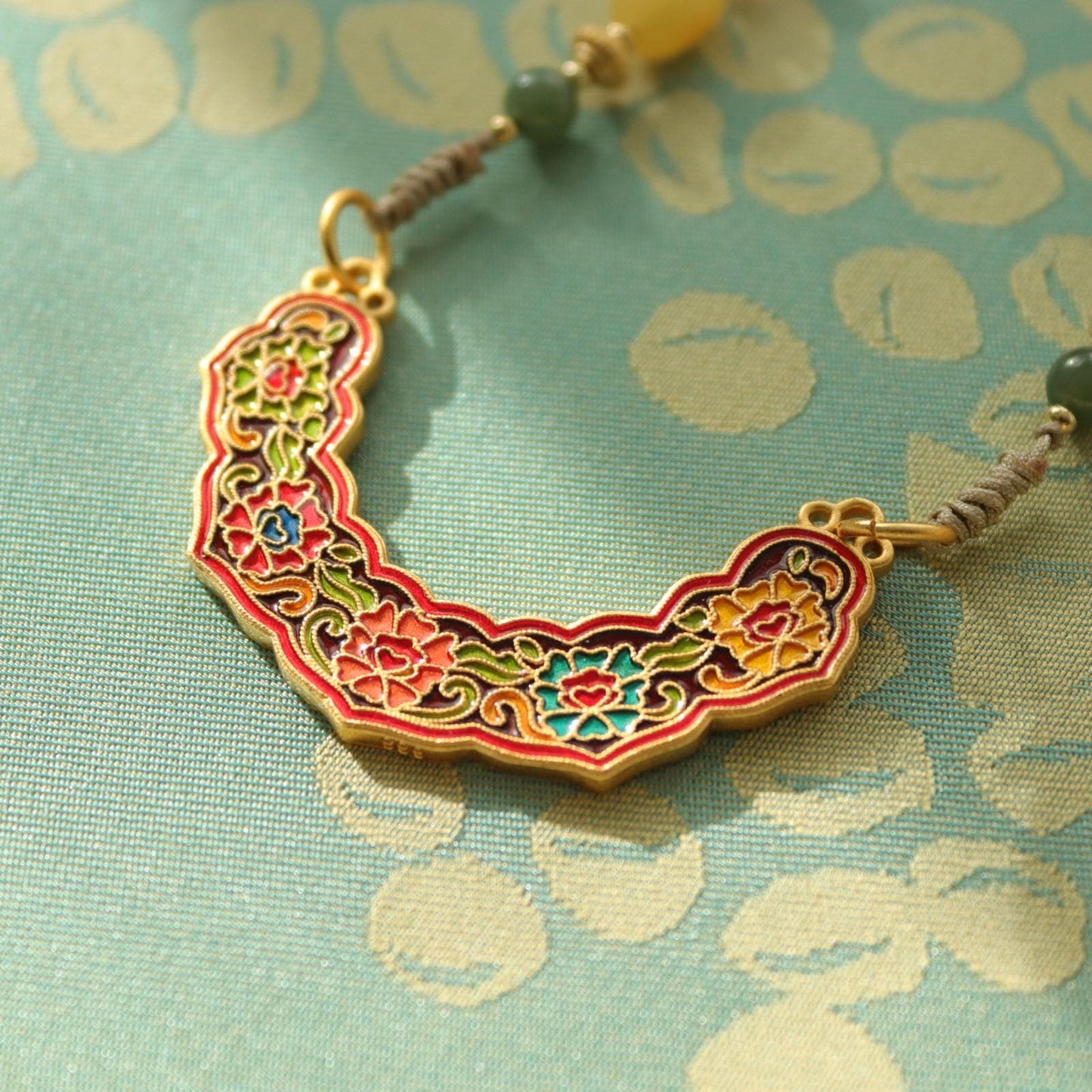 Traditional Chinese Gold Enamel Longevity Lock Pendant Necklace