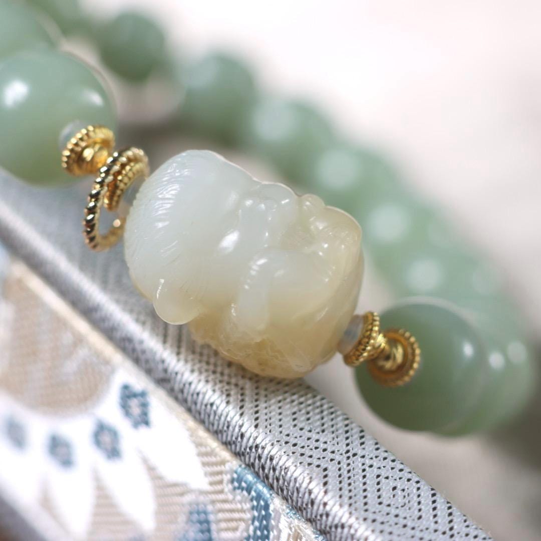 Nephrite Bracelet 10mm Old Fashion Beads