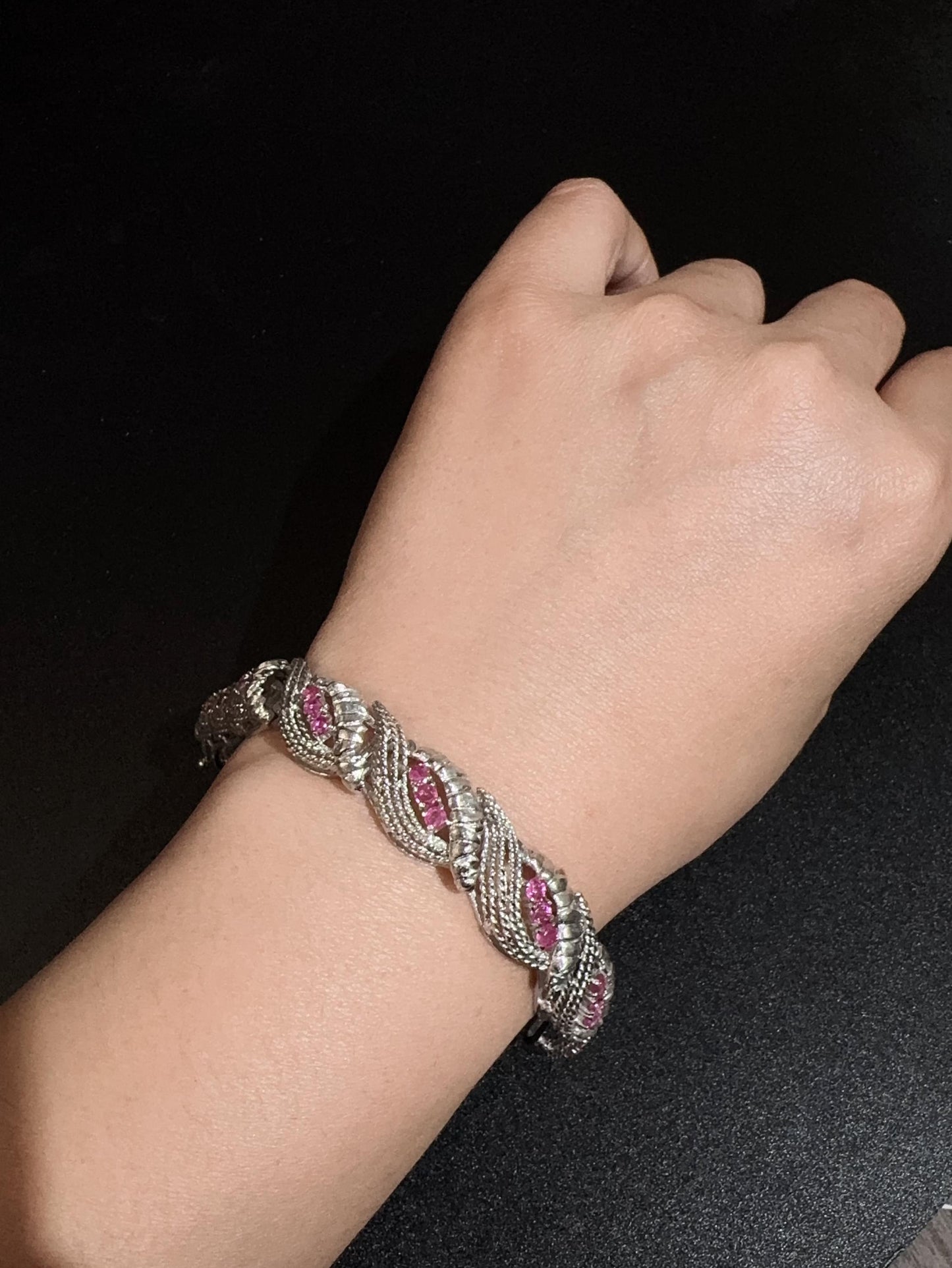 Vintage Italy Unoaerre 18K white gold and ruby bracelet 7 inch