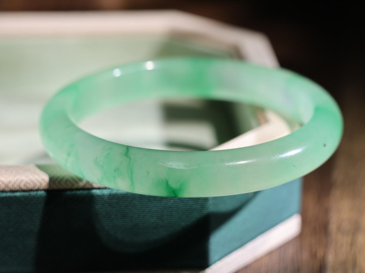 Quartzite Bangle: Light Green Dulong Jade, 57mm