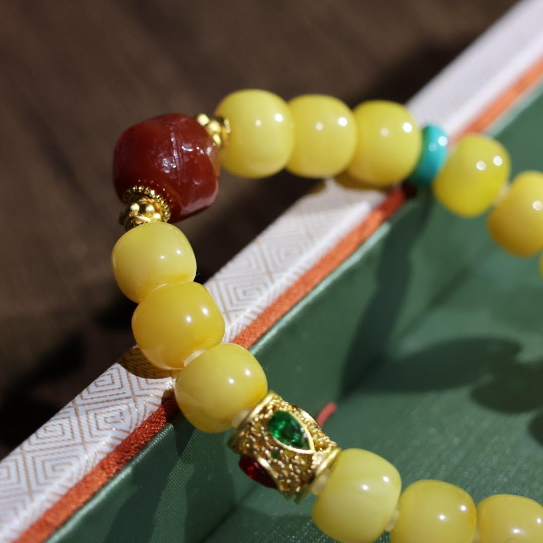 Butter Baltic Amber Straight Cut bracelet 8mm