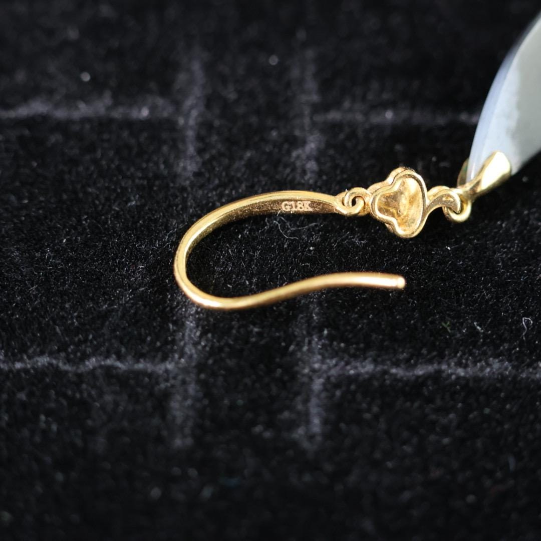 Antique style black and white nephrite nd solid gold earrings 18k