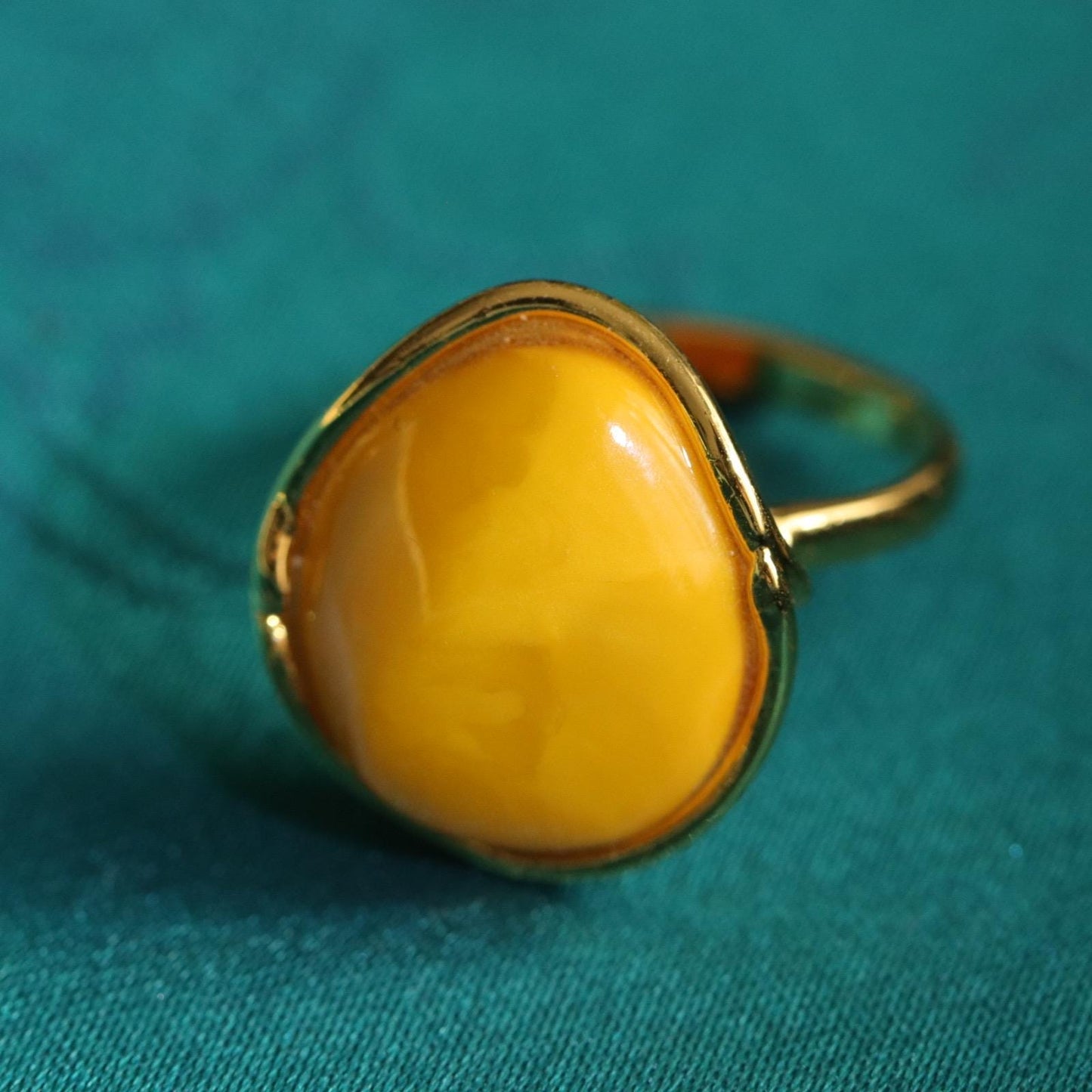Handmade beewax cabochon adjustable silver ring 老蜜蜡活口银托戒指