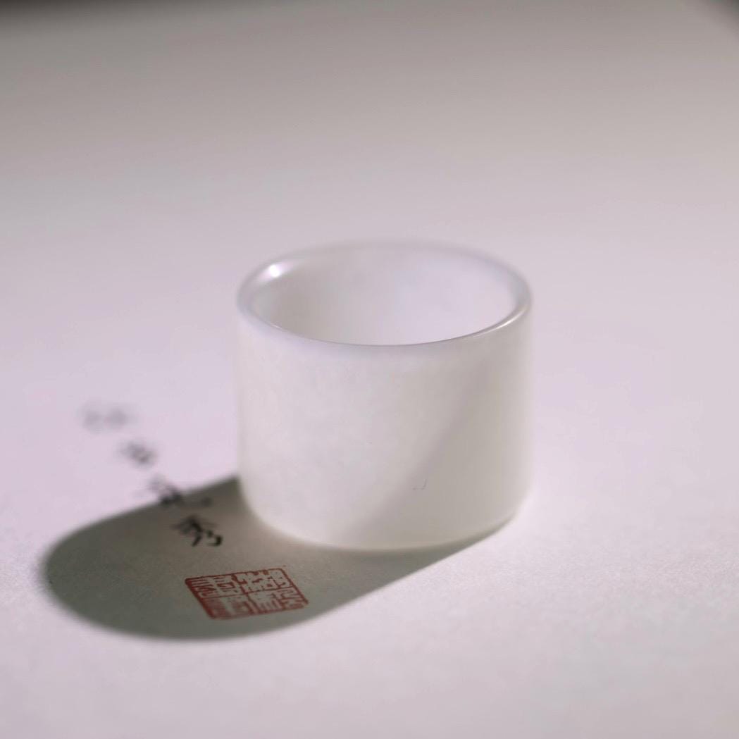 Mutton Fat White Nephrite jade ring size 6