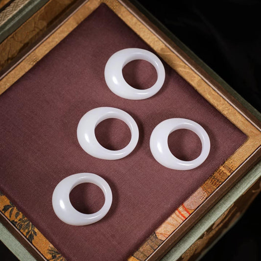 Mutton Fat White Nephrite jade ring size 6.5