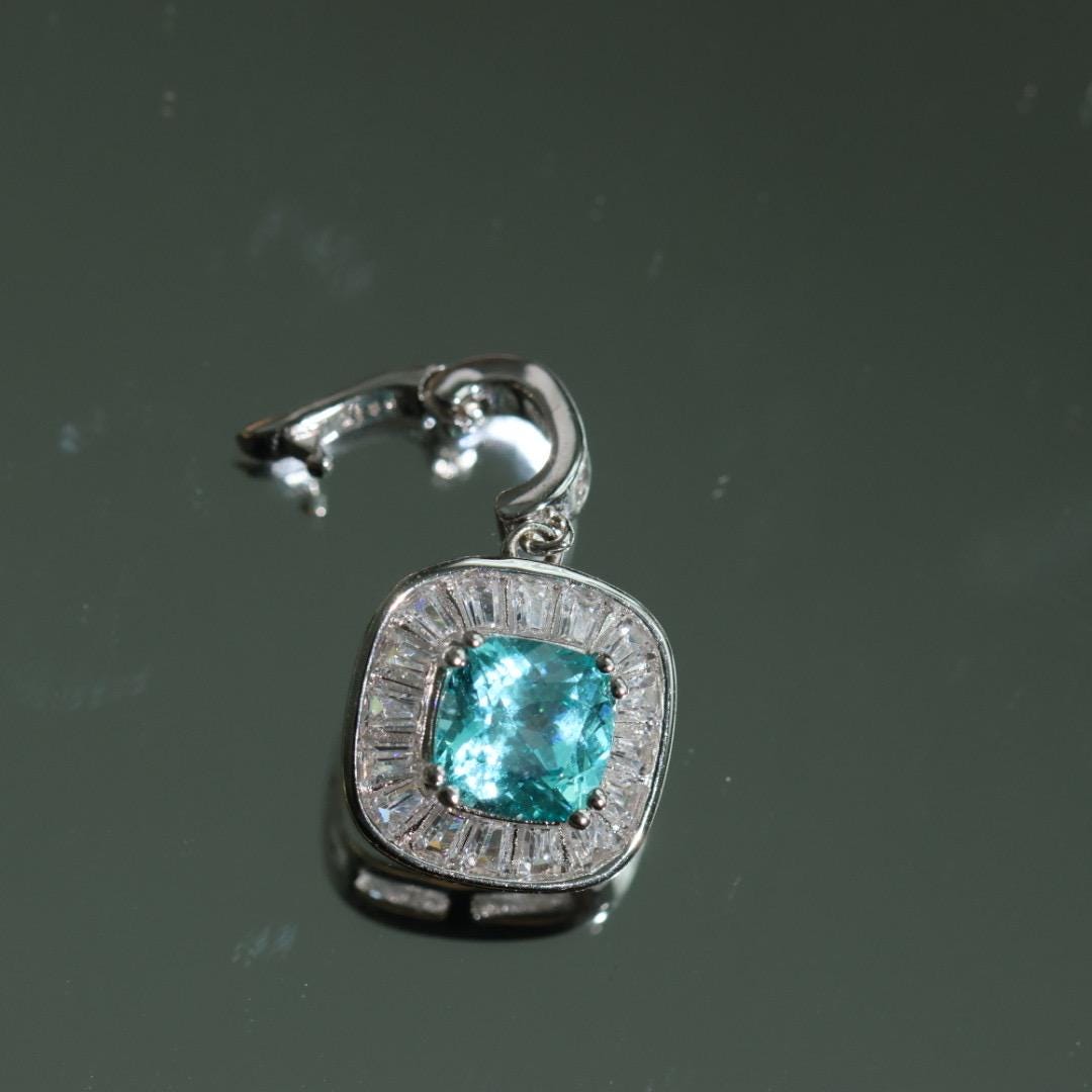 pre-owned lab grown emeral and paraiba Pendant, Sterling Silver
