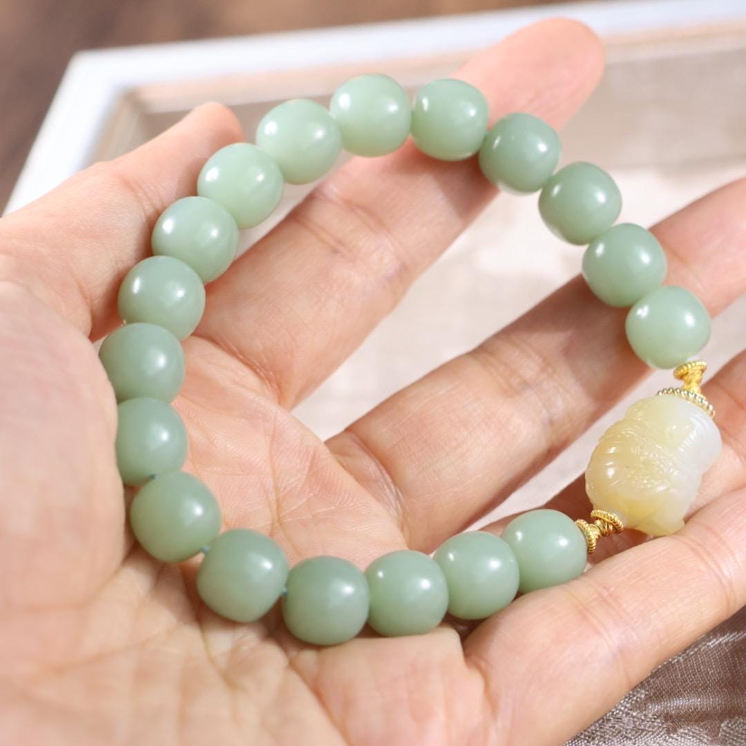 Nephrite Bracelet 10mm Old Fashion Beads