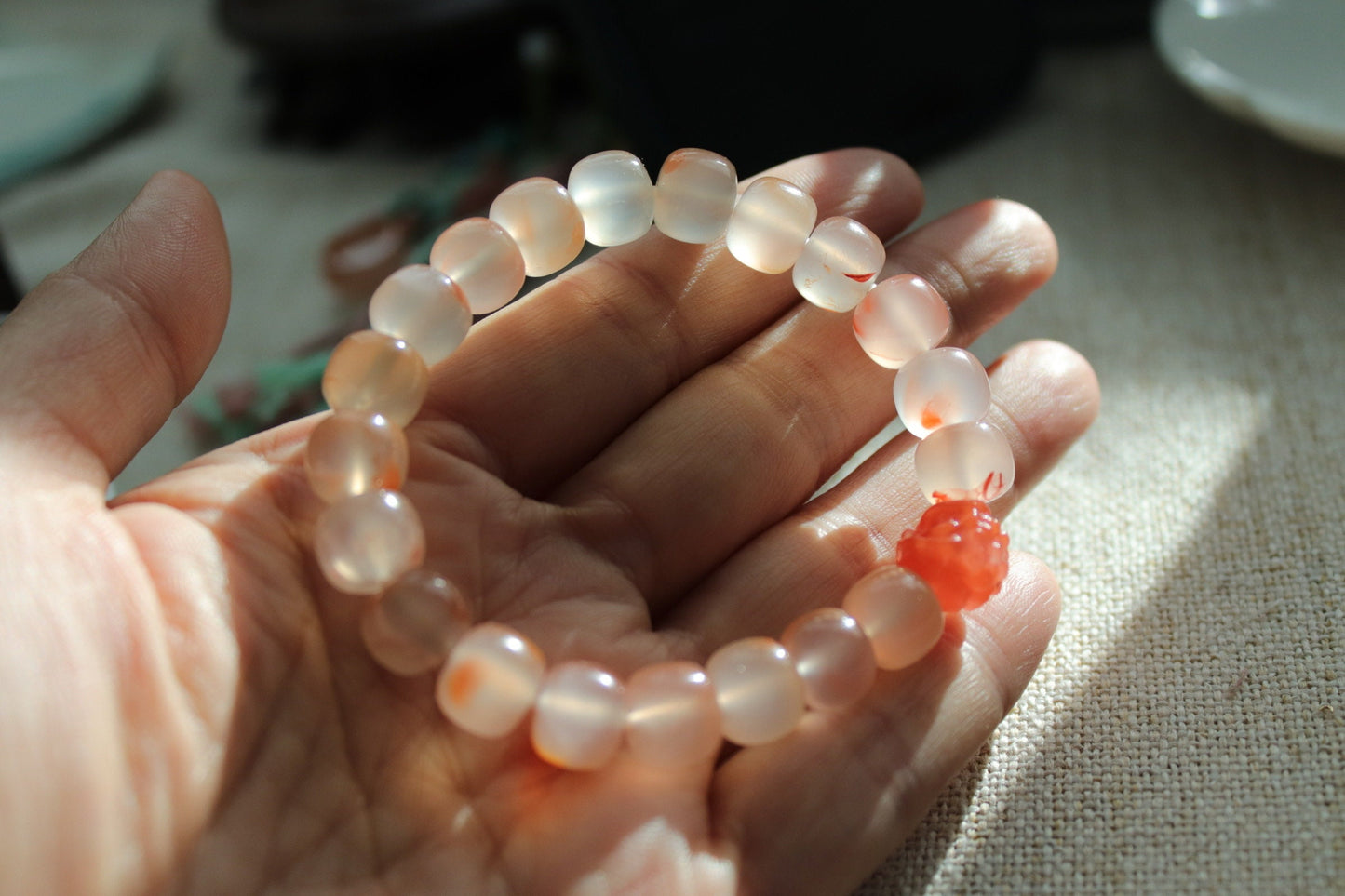Pink Lychee agate bracelet 10 mm