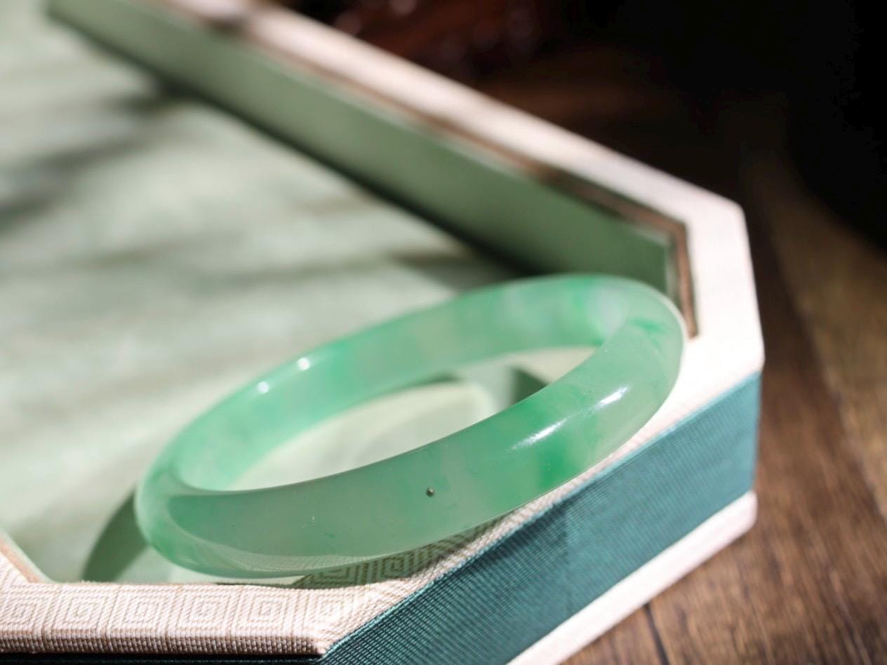 Quartzite Bangle: Light Green Dulong Jade, 57mm