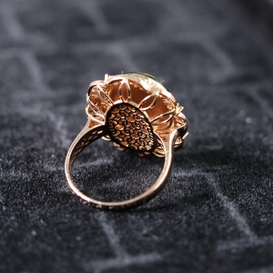 Certified Green nephrite Jade Ring: 18k Gold Band,US Size 5.5