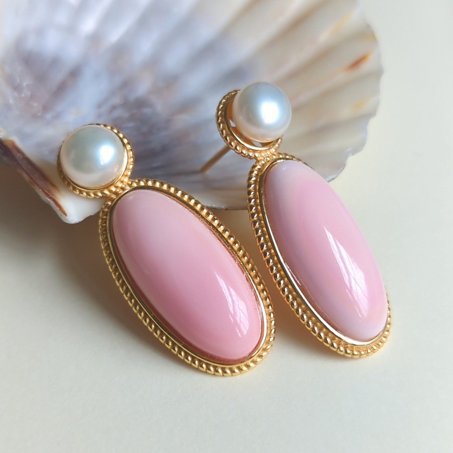Pearl & Queen Conch Statement Earrings: Gold Plated S925 Silver