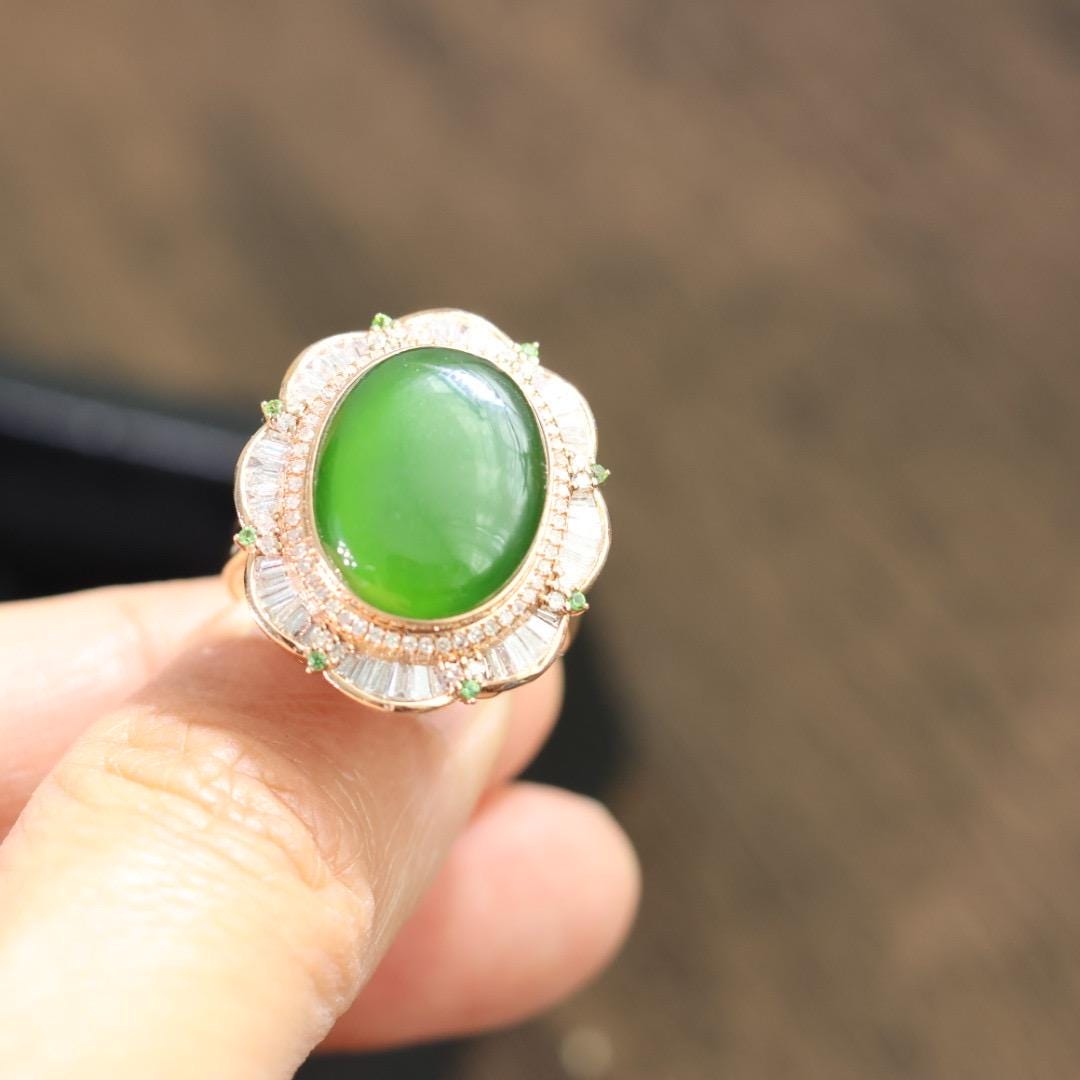 Certified Green nephrite Jade Ring: 18k Gold Band,US Size 5.5