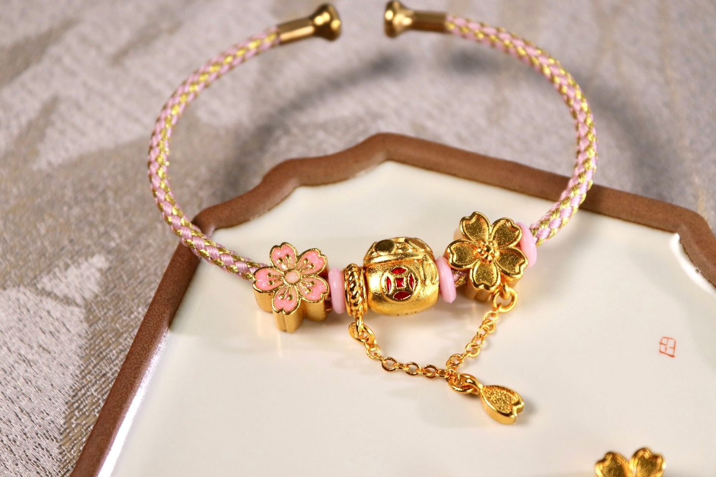 4mm hole auspicious Chinese Gold charm beads for cord braided bracelet bangle