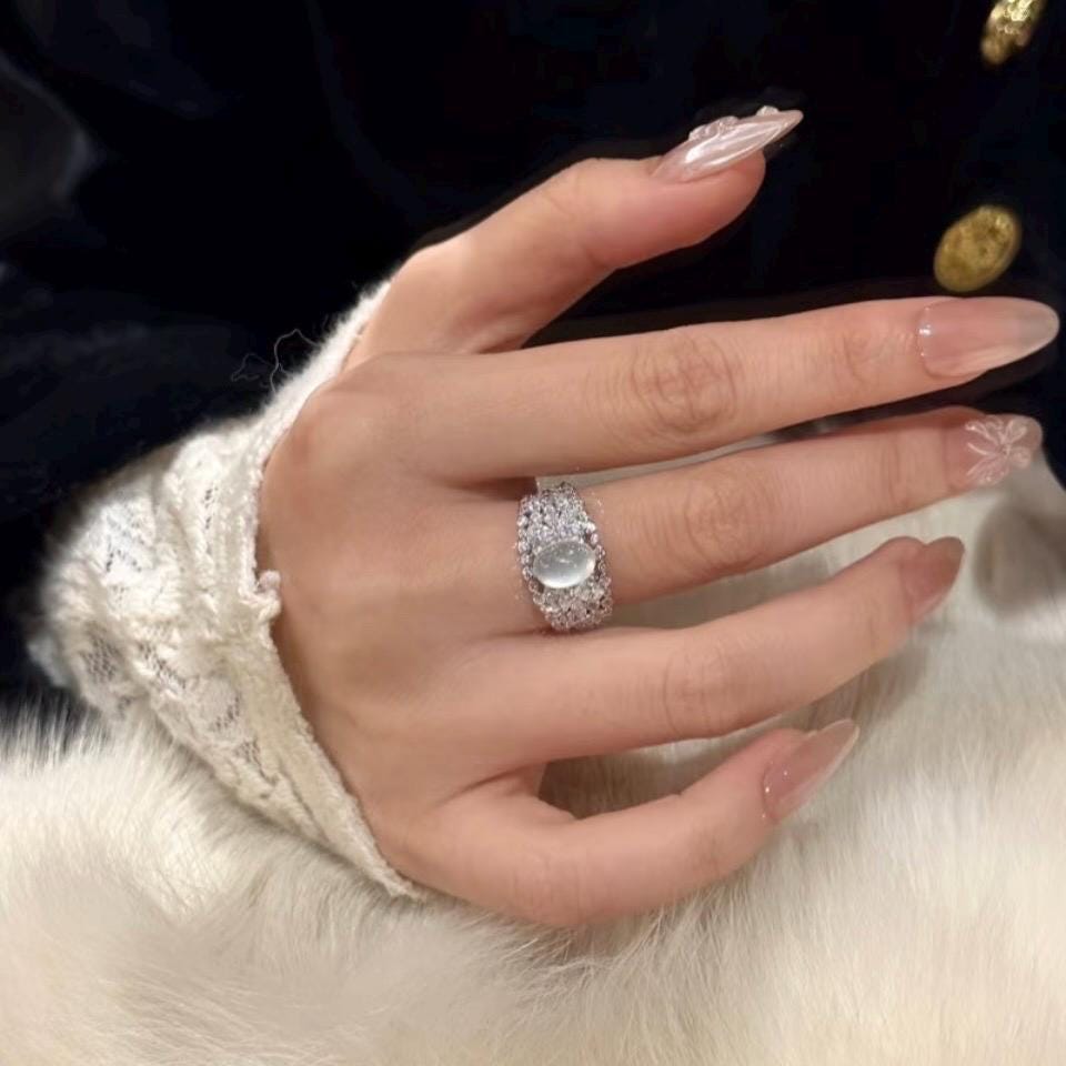 Certified Maw Sit Sit Statement Ring: Lace Design, 925 Silver, Size 6