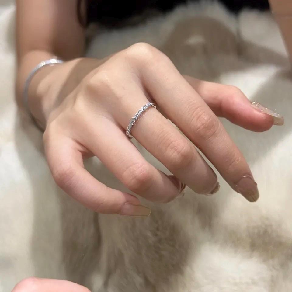 Size 5 semi eternity wedding band ring diamond simulant 925 silver ring